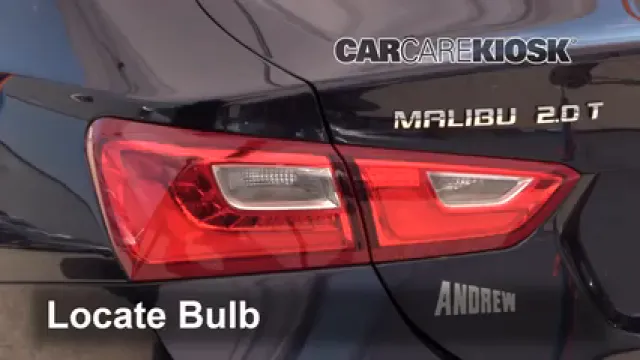 2017 Chevrolet Malibu Premier 2.0L 4 Cyl. Turbo Éclairage Feux de marche arrière (remplacer une ampoule)